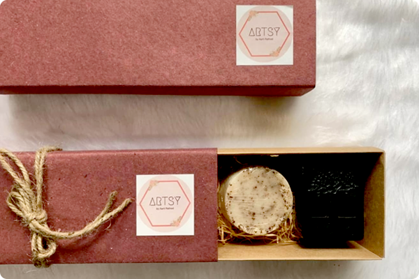 Gift packing boxes