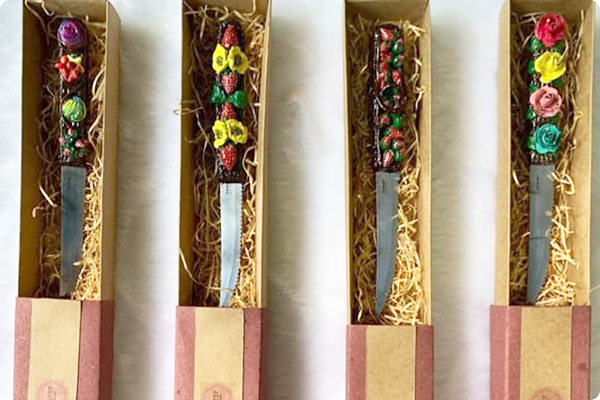 Gift packing boxes
